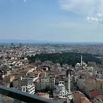 Apartman Live Lavishly Balcony 30 Floor *