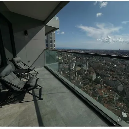 Live Lavishly Balcony 30 Floor * Стамбул