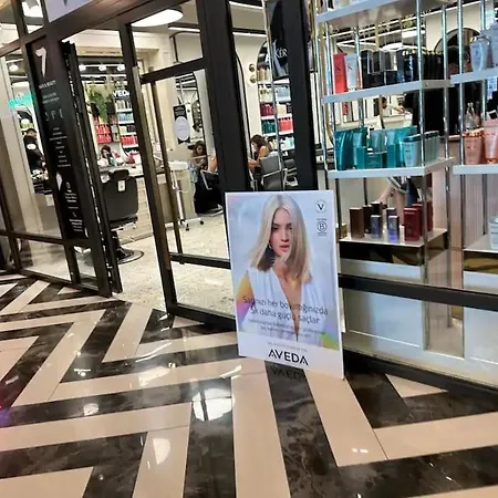 Апартаменты Live Lavishly Balcony 30 Floor