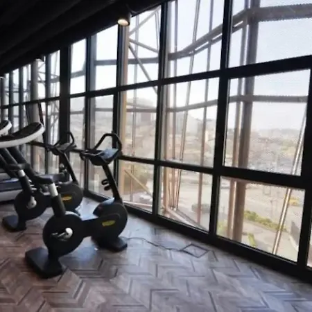 Апартаменты Live Lavishly Balcony 30 Floor Стамбул