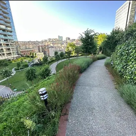 Live Lavishly Balcony 30 Floor *