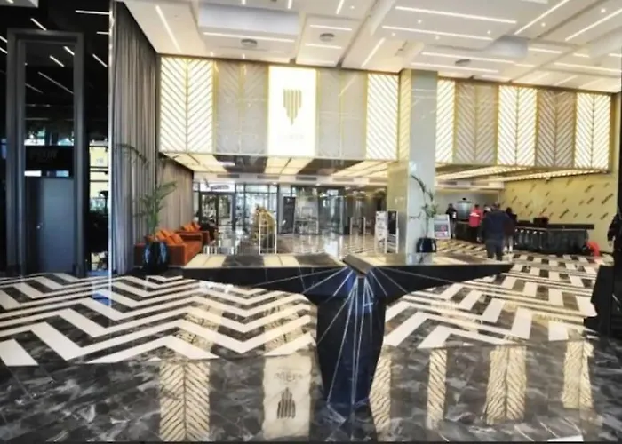 Live Lavishly Balcony 30 Floor Daire