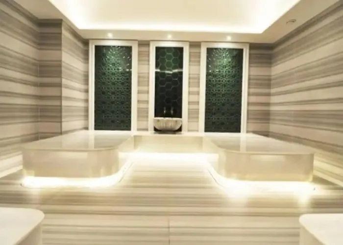 Live Lavishly Balcony 30 Floor Appartement