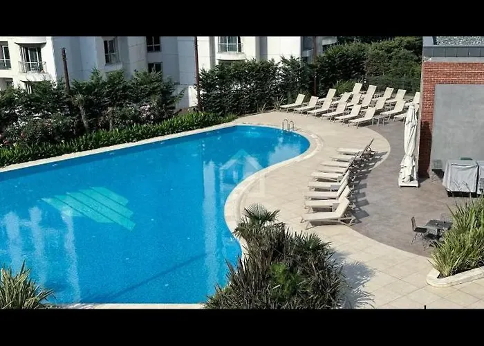 Live Lavishly Balcony 30 Floor