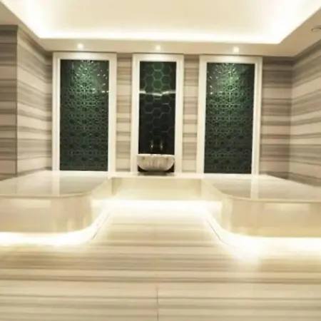 Live Lavishly Balcony 30 Floor Daire