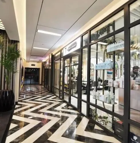 Live Lavishly Balcony 30 Floor דירה *